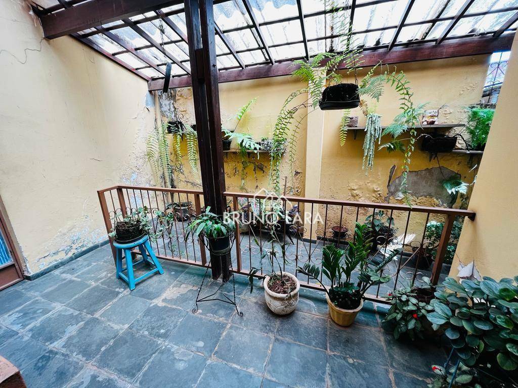 Casa à venda e aluguel com 4 quartos, 400m² - Foto 21