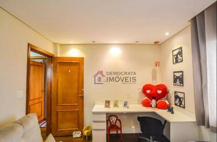 Apartamento à venda com 2 quartos, 68m² - Foto 21