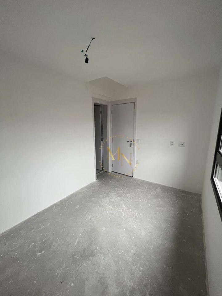 Apartamento à venda com 3 quartos, 125m² - Foto 17