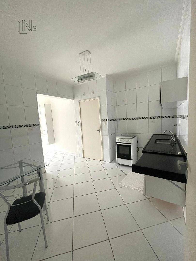 Apartamento à venda com 3 quartos, 131m² - Foto 9