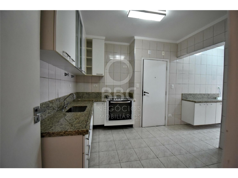 Apartamento à venda com 3 quartos, 131m² - Foto 14