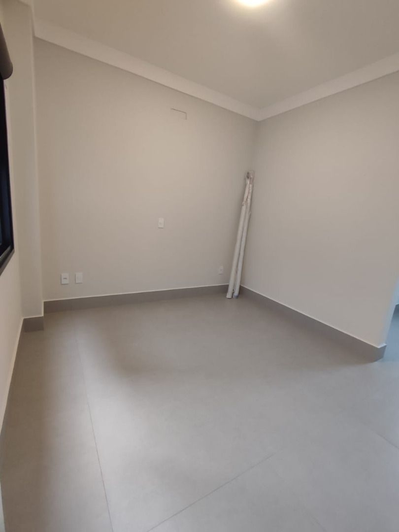 Casa à venda com 3 quartos, 168m² - Foto 16