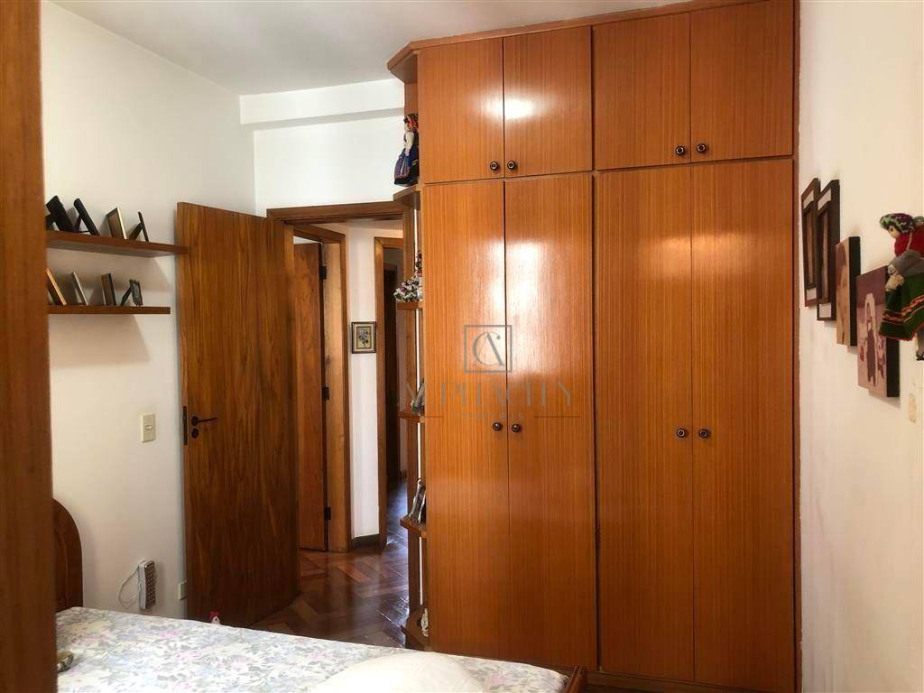 Apartamento para alugar com 3 quartos, 120m² - Foto 8