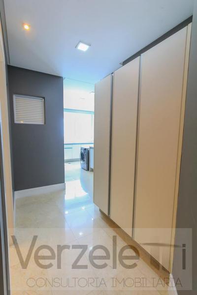 Apartamento à venda com 4 quartos, 330m² - Foto 34