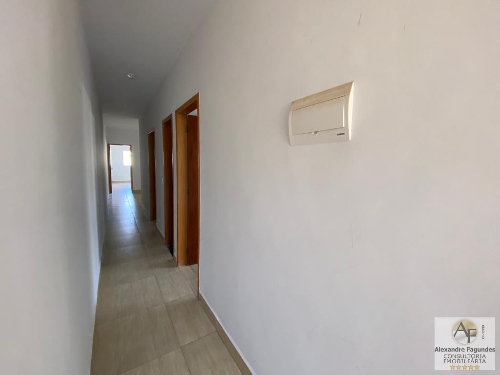 Casa à venda com 3 quartos, 96m² - Foto 17