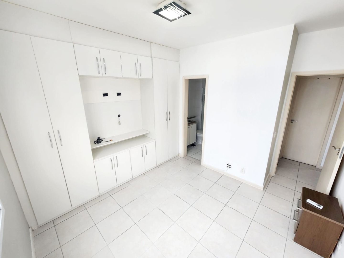 Apartamento à venda com 2 quartos, 83m² - Foto 17