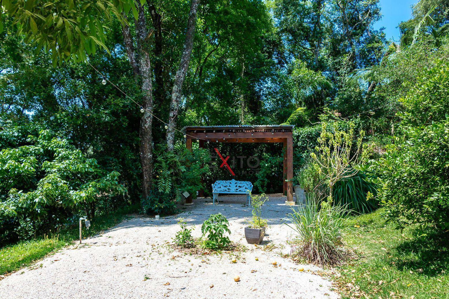 Casa à venda e aluguel com 3 quartos, 400m² - Foto 94