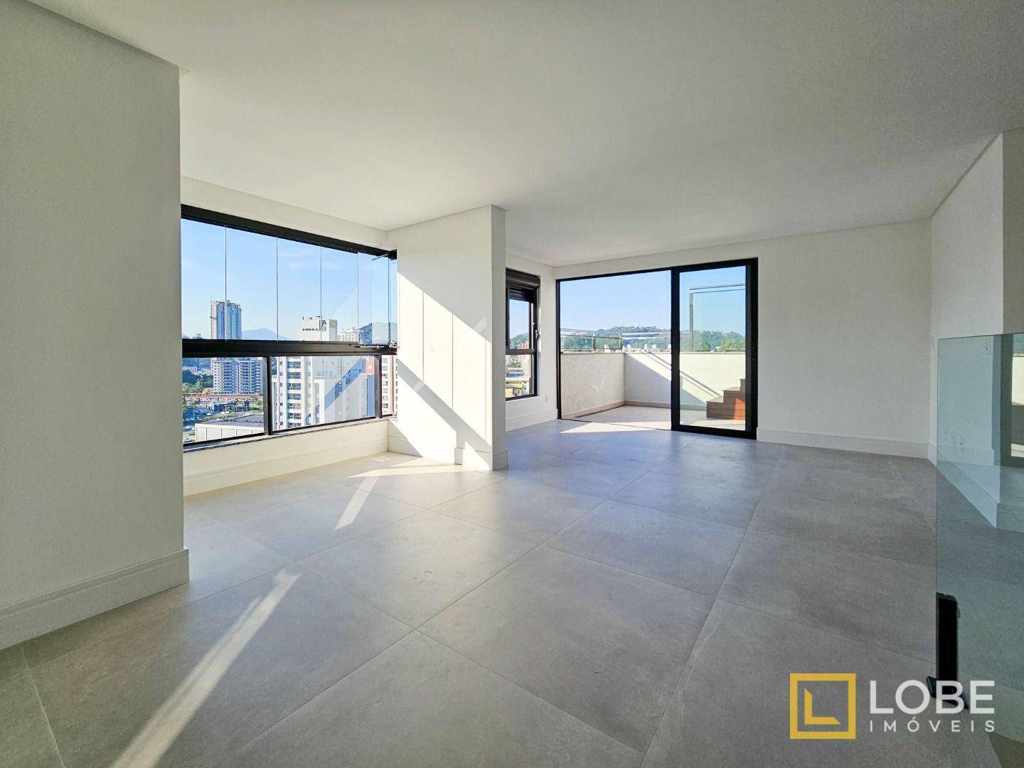 Apartamento à venda com 3 quartos, 139m² - Foto 6