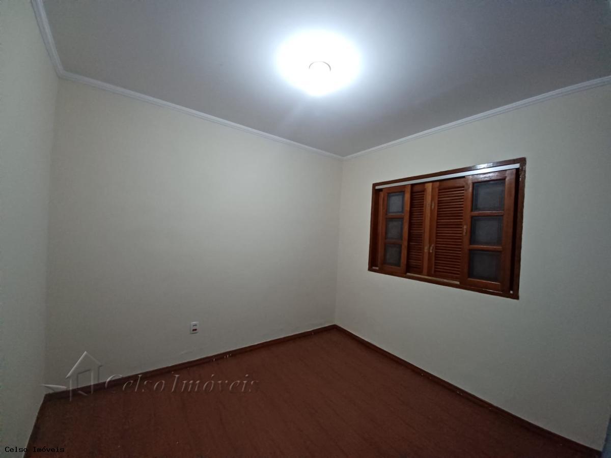 Casa à venda com 2 quartos, 128m² - Foto 7