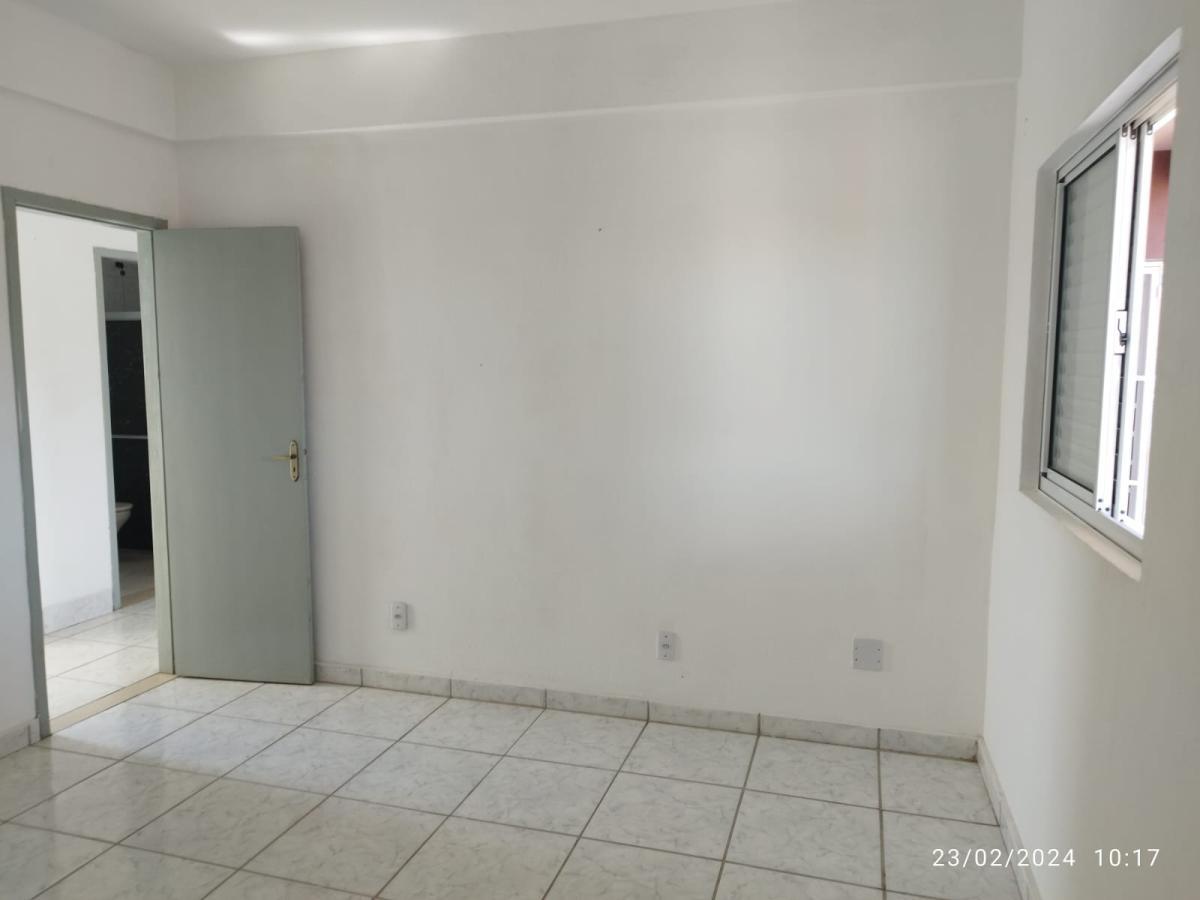 Apartamento para alugar com 2 quartos, 60m² - Foto 2