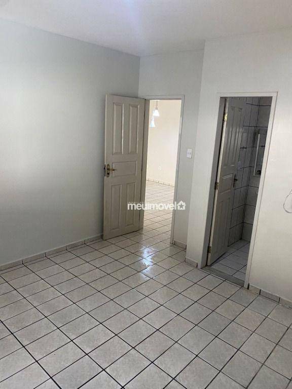 Casa à venda com 3 quartos, 200m² - Foto 13