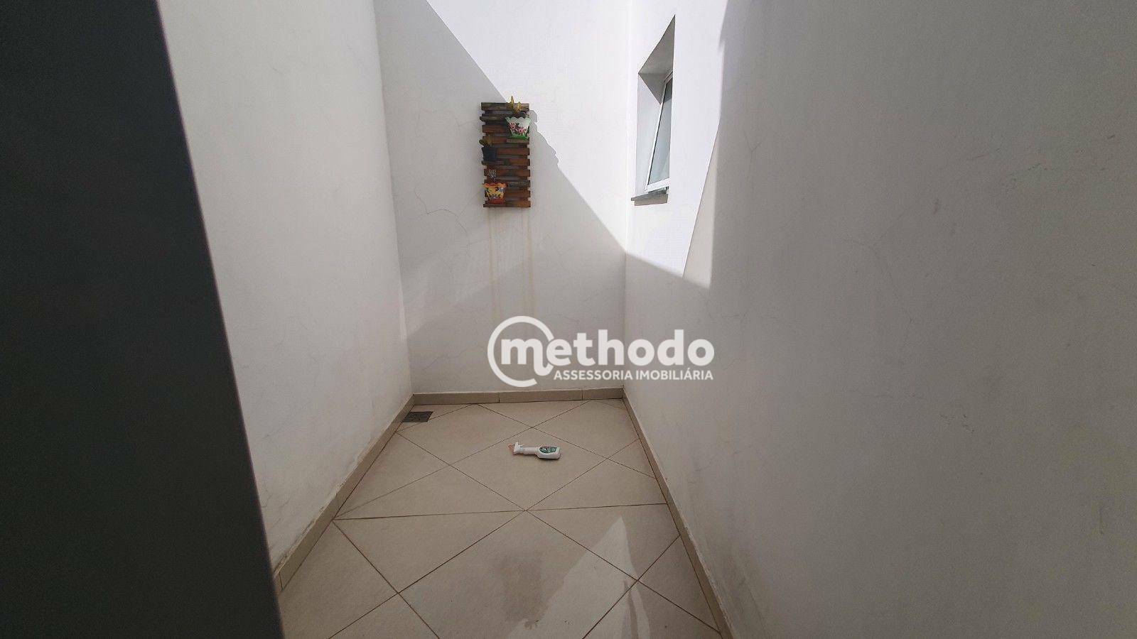 Casa à venda com 2 quartos, 160m² - Foto 11