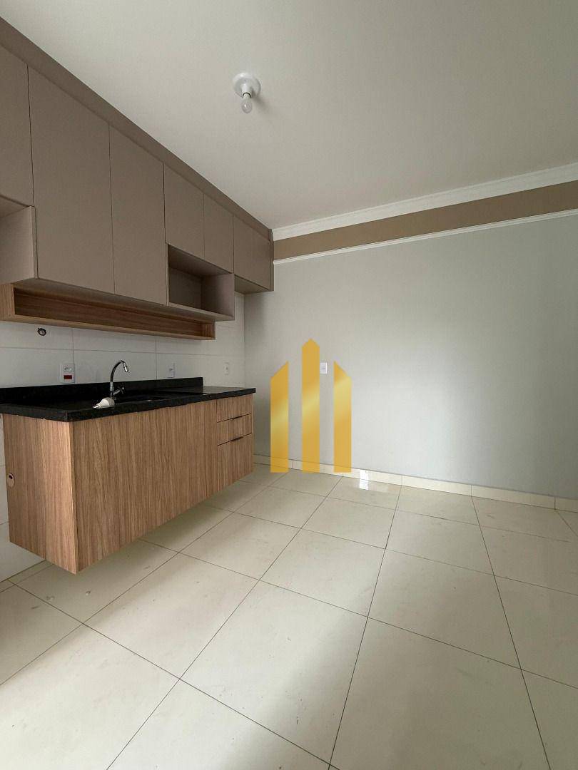Apartamento para alugar com 2 quartos, 50m² - Foto 12
