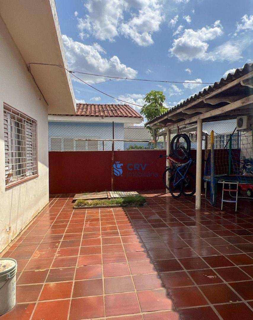 Casa à venda com 5 quartos, 178m² - Foto 30