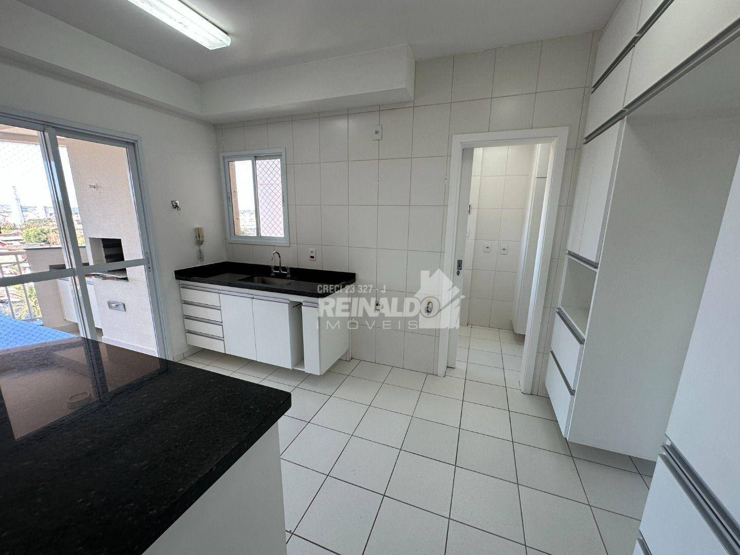 Apartamento para alugar com 3 quartos, 120m² - Foto 10