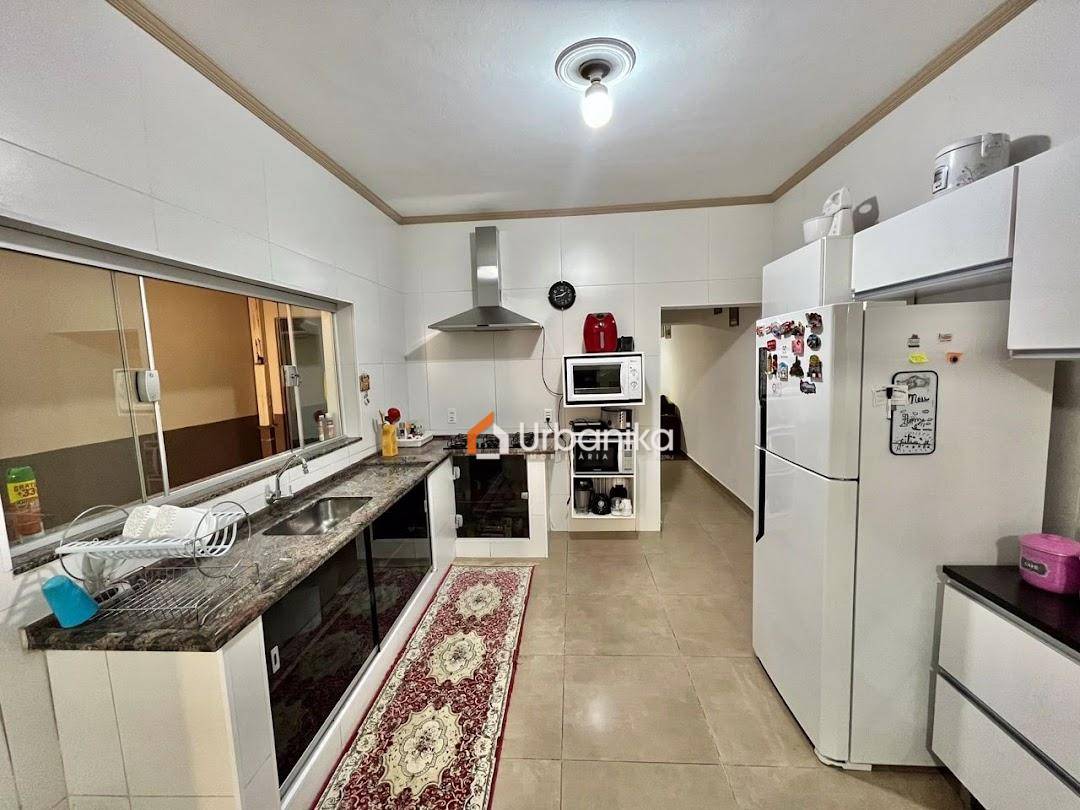 Sobrado, 3 quartos, 192 m² - Foto 6