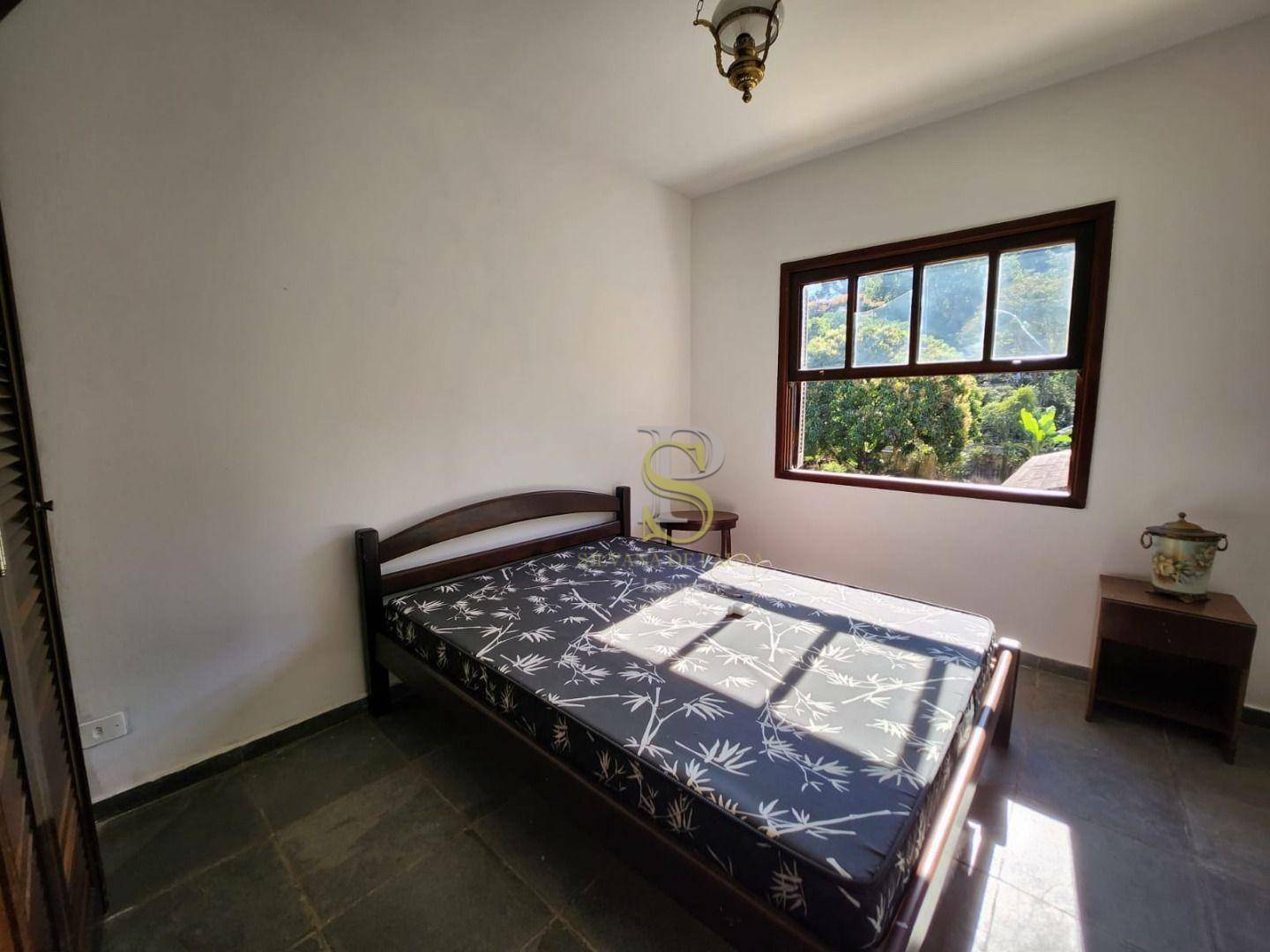 Casa à venda com 4 quartos, 243m² - Foto 14