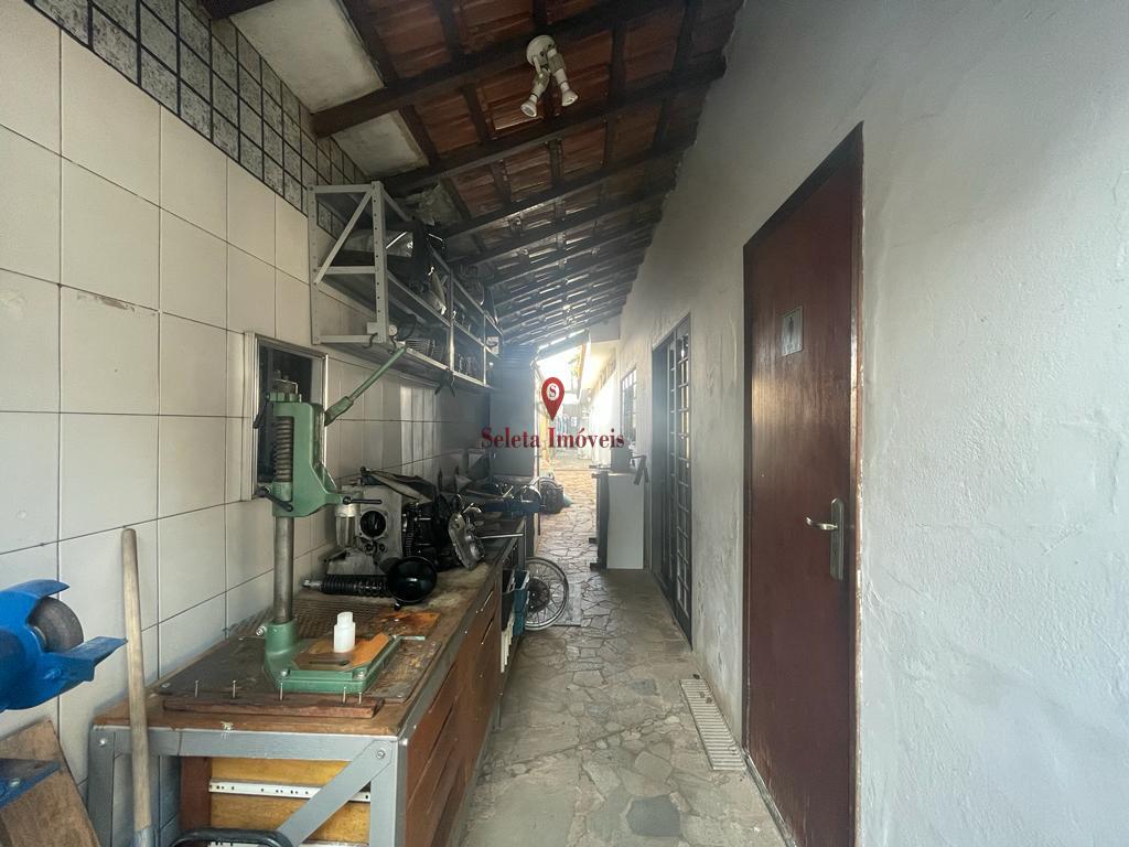 Casa à venda com 5 quartos, 2000m² - Foto 41