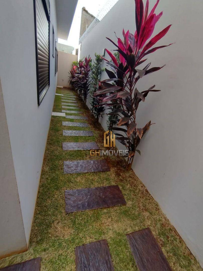 Casa à venda com 3 quartos, 200m² - Foto 38