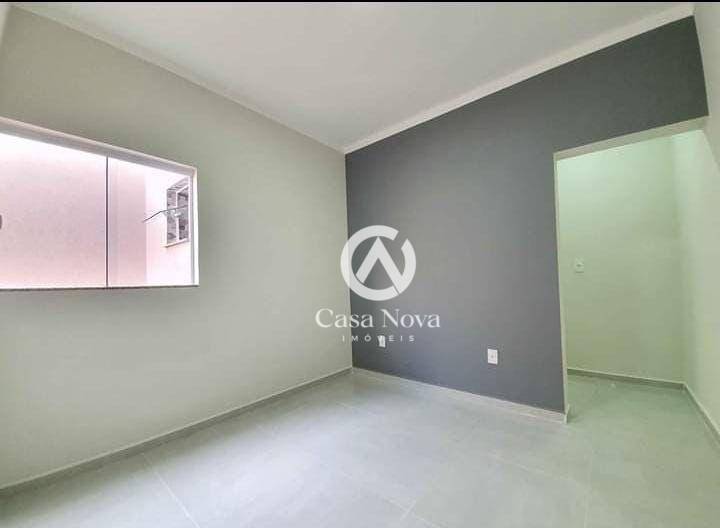 Casa à venda com 3 quartos, 100m² - Foto 5