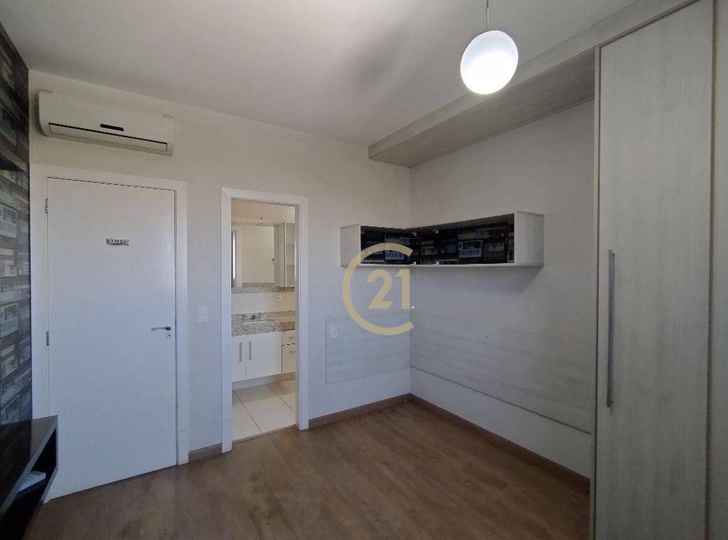 Apartamento à venda com 4 quartos, 190m² - Foto 13