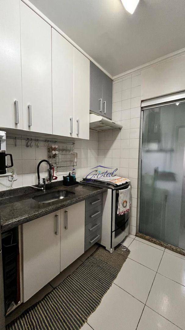 Apartamento à venda com 3 quartos, 54m² - Foto 3