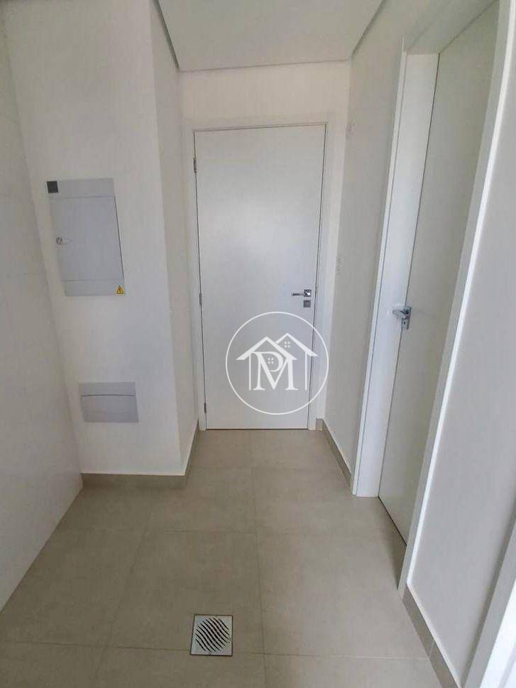 Apartamento à venda com 3 quartos, 131m² - Foto 8