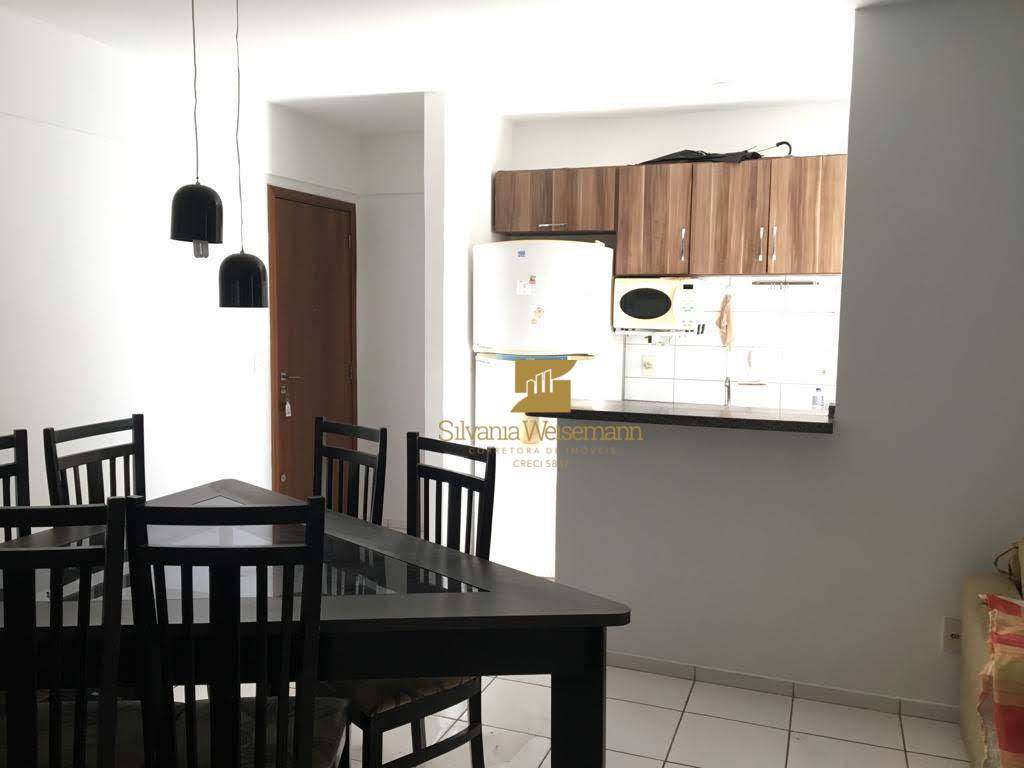 Apartamento à venda com 3 quartos, 68m² - Foto 3