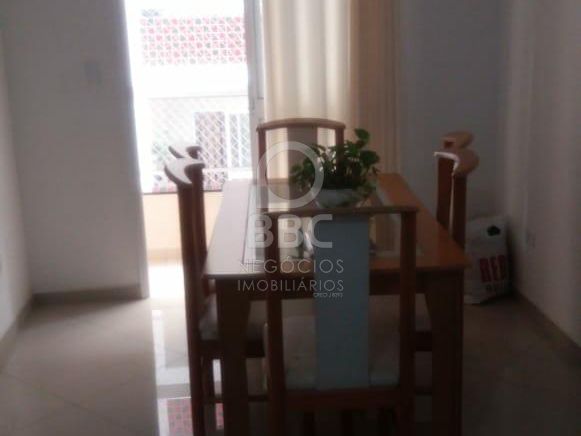 Apartamento à venda com 3 quartos, 91m² - Foto 2