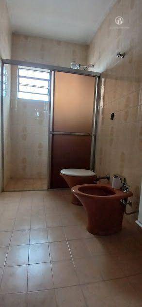 Sobrado à venda e aluguel com 4 quartos, 300m² - Foto 20