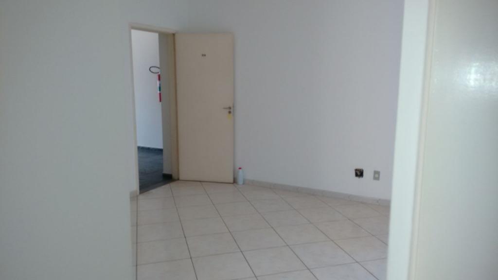 Apartamento à venda com 2 quartos, 40m² - Foto 5