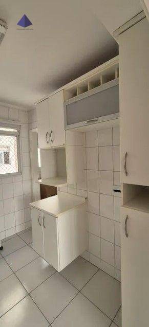 Apartamento à venda com 3 quartos, 68m² - Foto 7