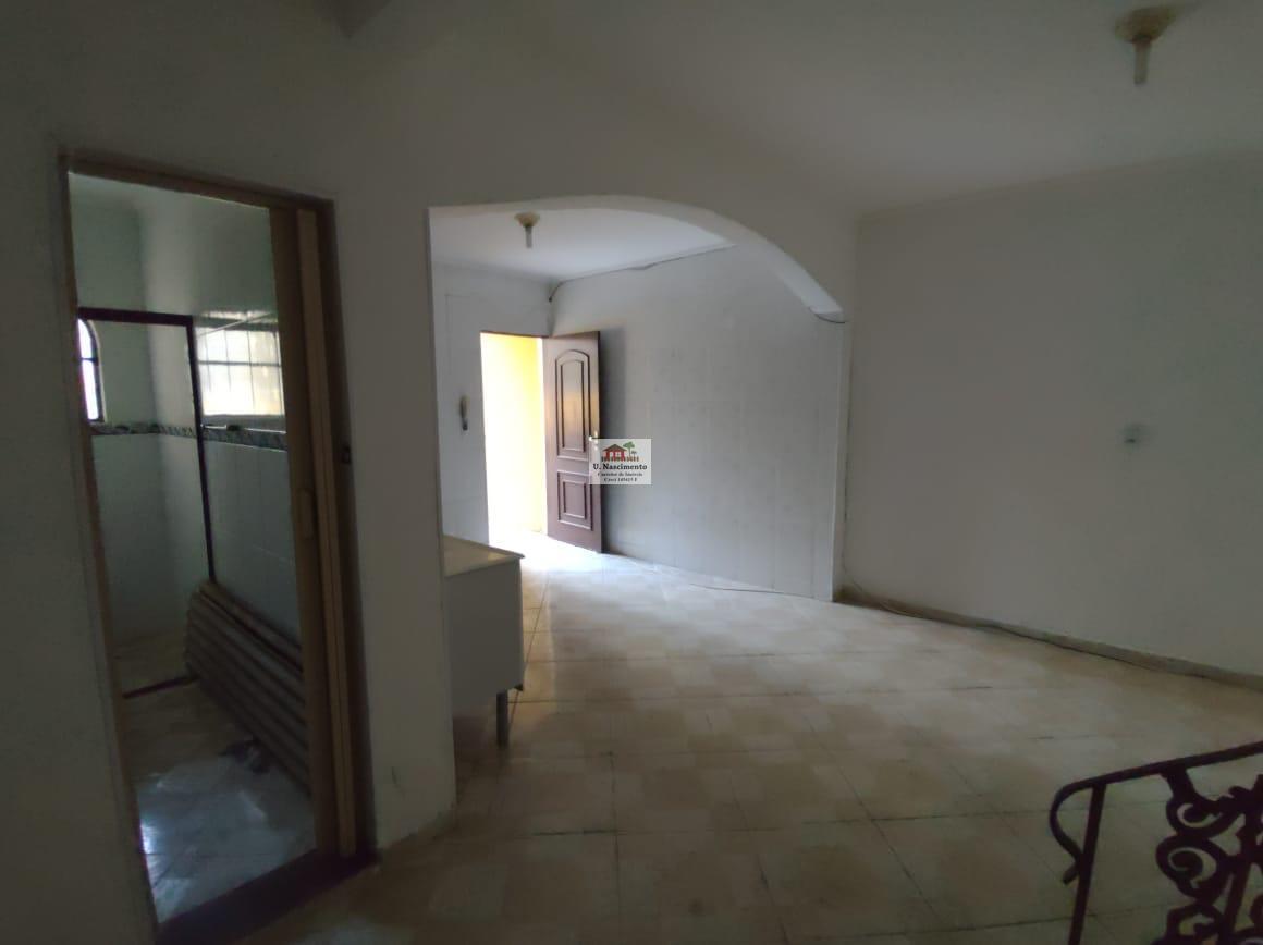 Sobrado à venda com 5 quartos, 250m² - Foto 18