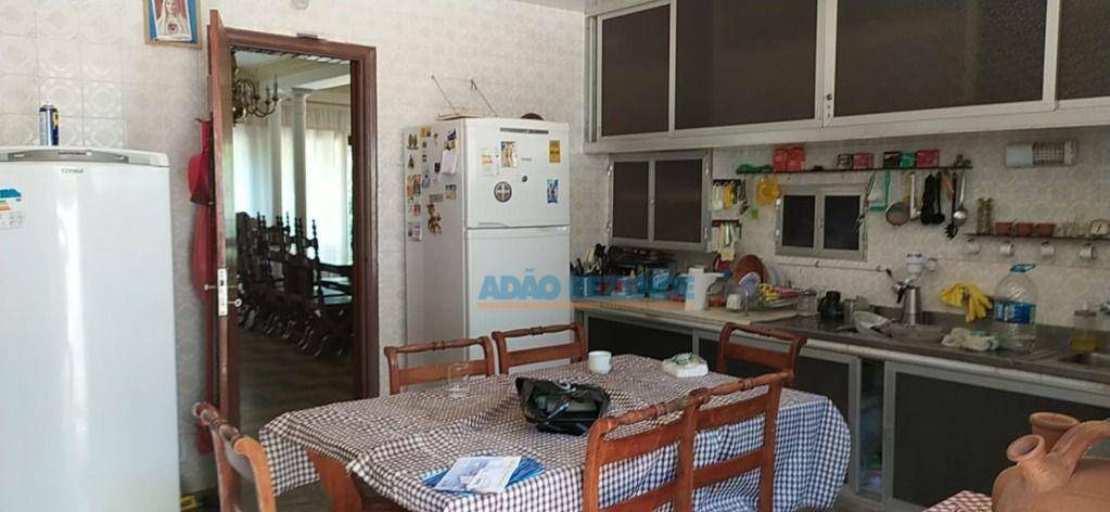 Casa à venda com 8 quartos, 450m² - Foto 19