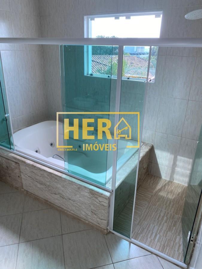 Casa à venda com 3 quartos, 333m² - Foto 5