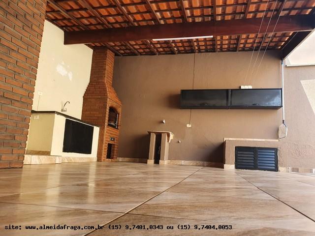 Casa à venda com 3 quartos, 200m² - Foto 4