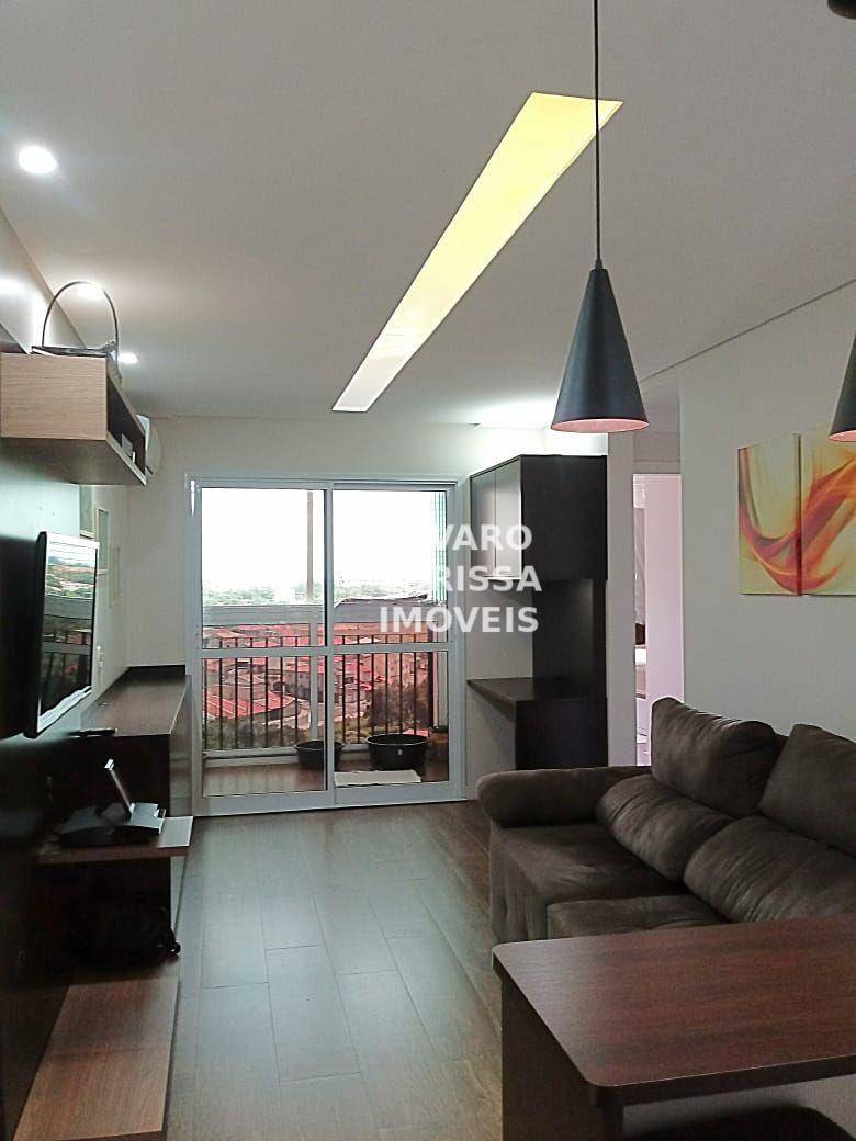 Apartamento à venda com 2 quartos, 67m² - Foto 2