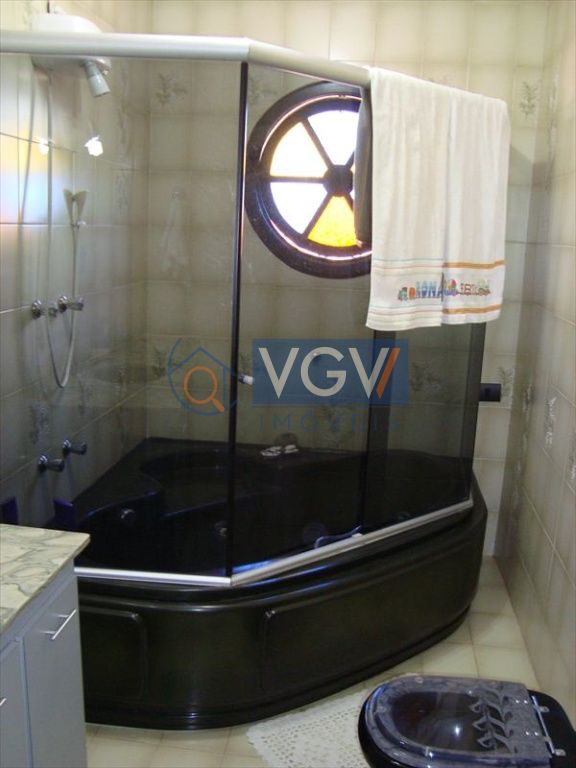 Casa à venda com 3 quartos, 200m² - Foto 10