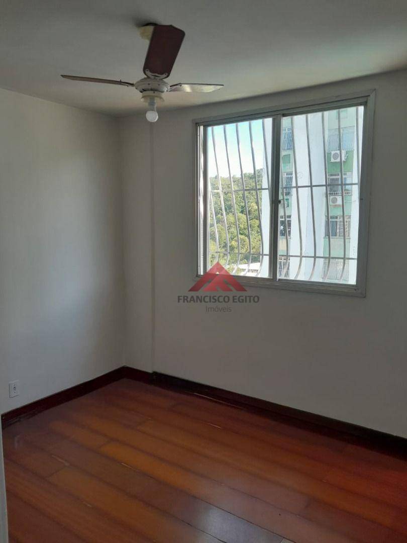 Apartamento à venda com 2 quartos, 60m² - Foto 2