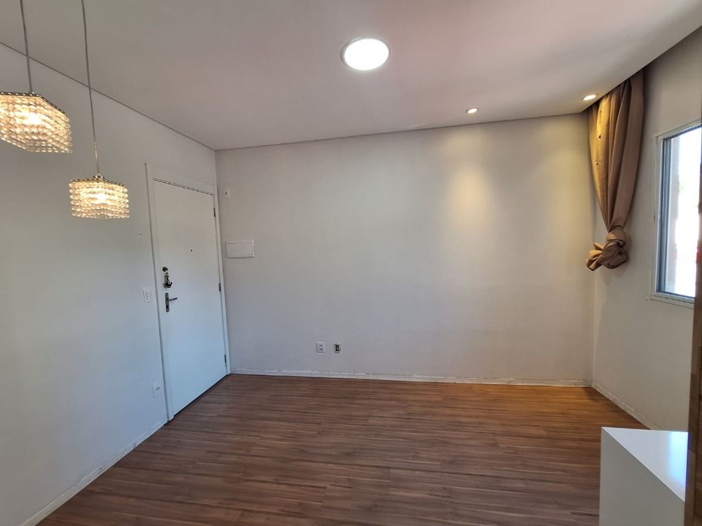 Apartamento à venda com 2 quartos, 46m² - Foto 4