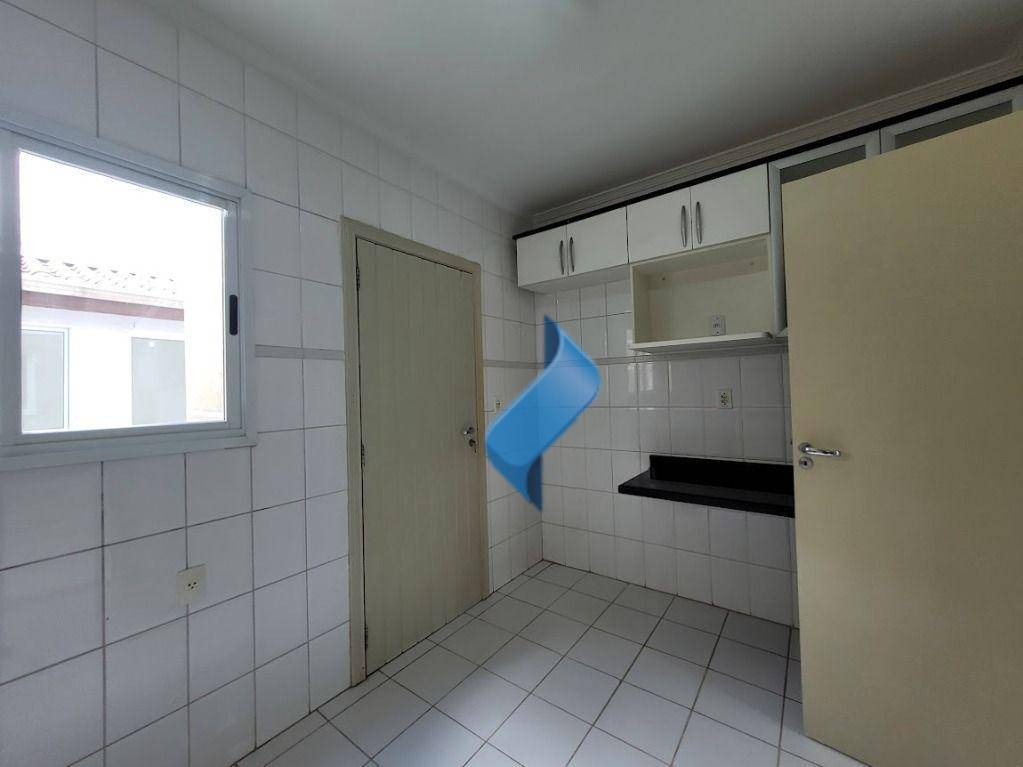 Casa de Condomínio para alugar com 2 quartos, 75m² - Foto 25