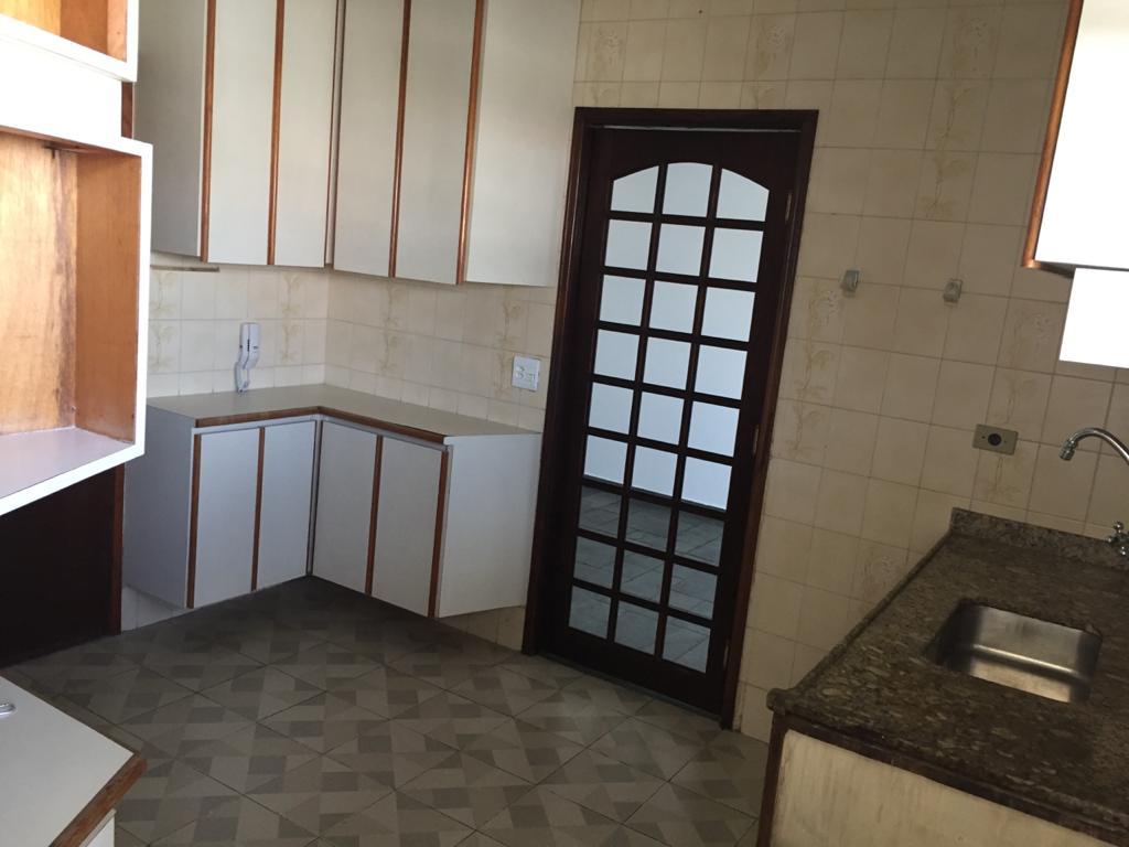 Apartamento à venda com 3 quartos, 90m² - Foto 12