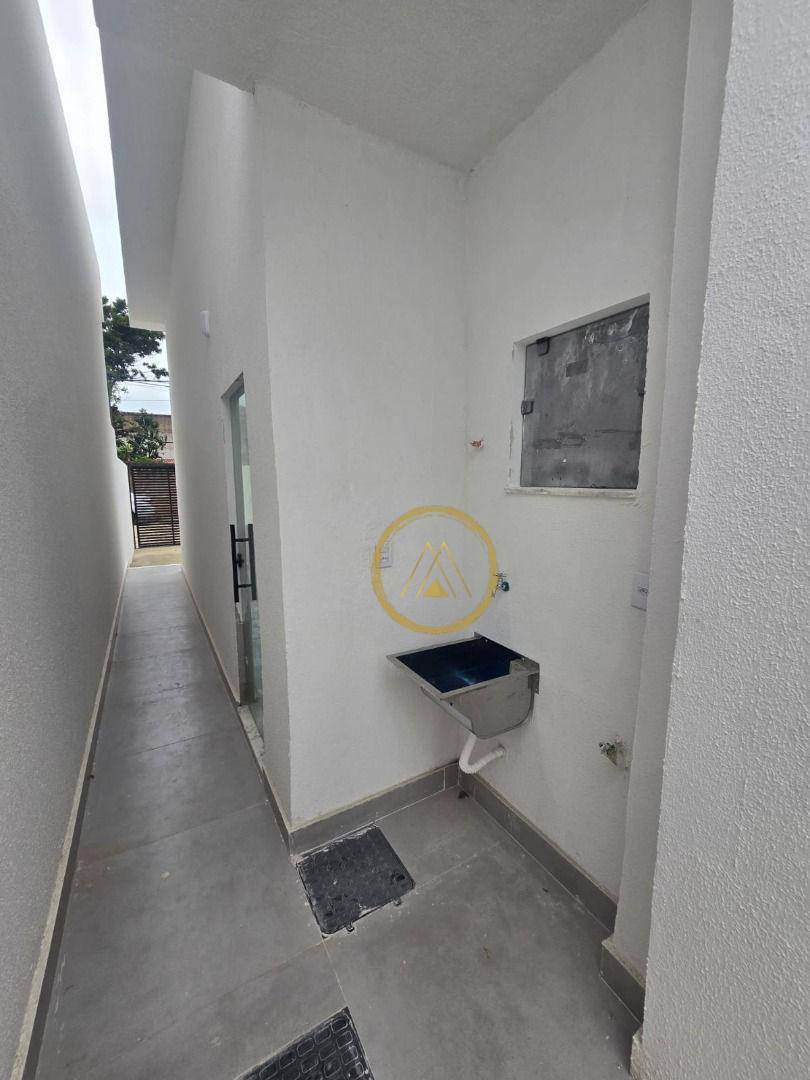 Casa à venda com 2 quartos, 90m² - Foto 13