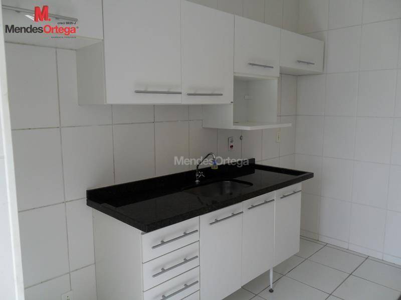 Apartamento para alugar com 2 quartos, 65m² - Foto 9