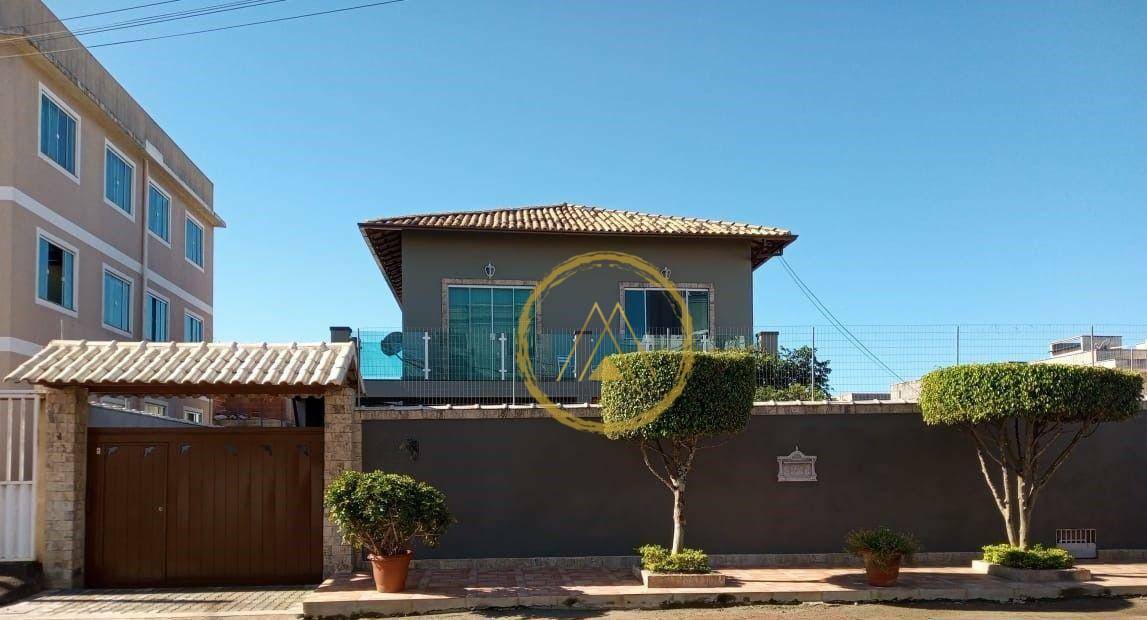 Casa à venda e aluguel com 4 quartos, 200m² - Foto 2