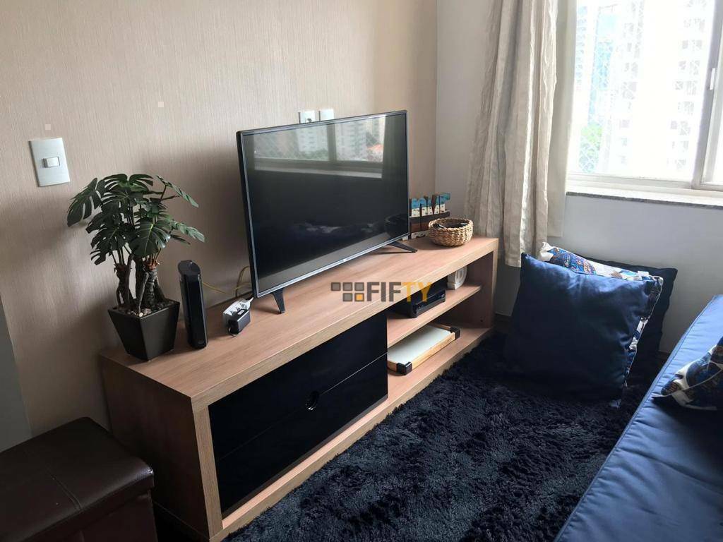 Apartamento à venda com 2 quartos, 77m² - Foto 2