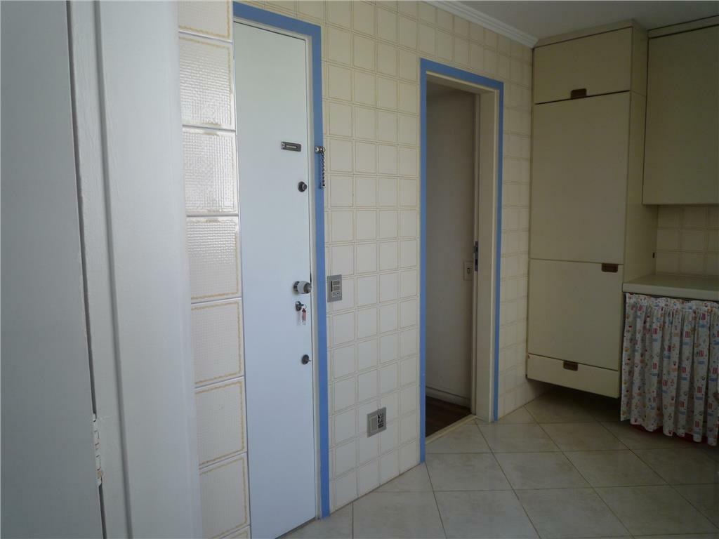 Apartamento à venda e aluguel com 3 quartos, 200m² - Foto 17