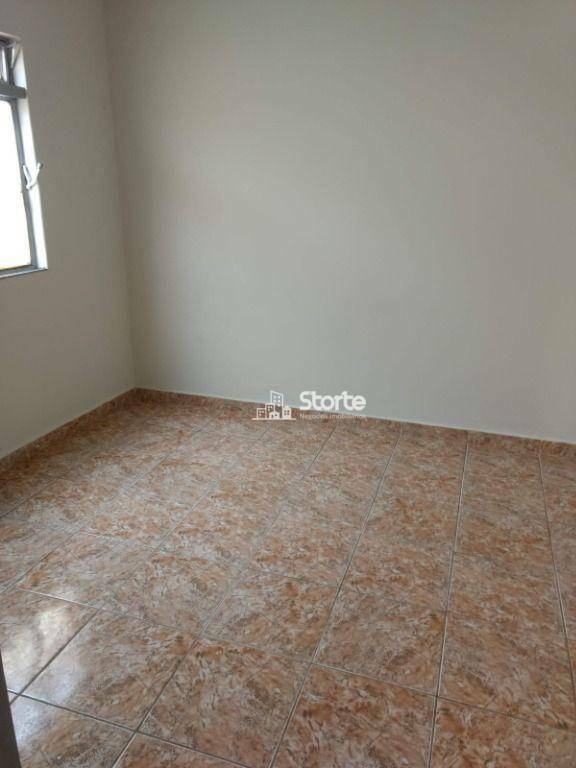 Casa à venda com 3 quartos, 252m² - Foto 32