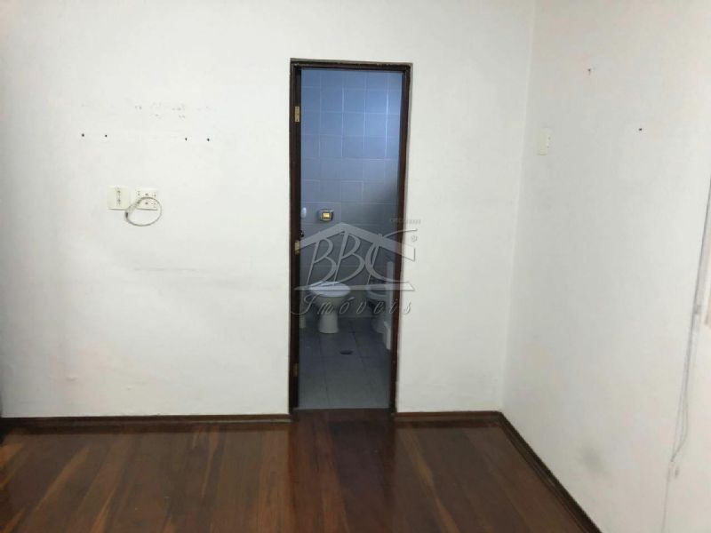 Sobrado para alugar com 4 quartos, 247m² - Foto 10