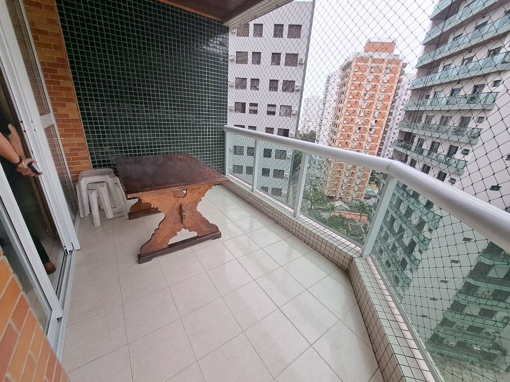 Apartamento à venda com 3 quartos, 145m² - Foto 2